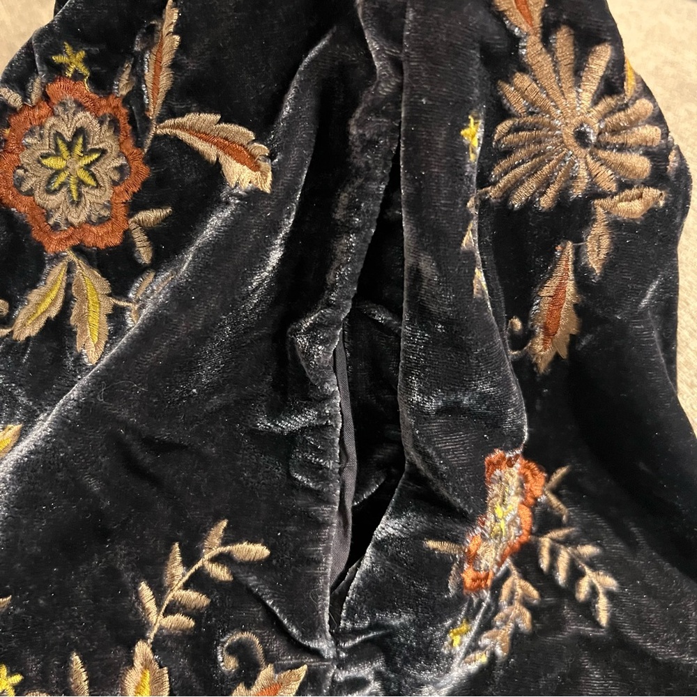 Free People Wild Roses Embroidered Shorts Size 10.  NWT!  $198 - Picture 7 of 9